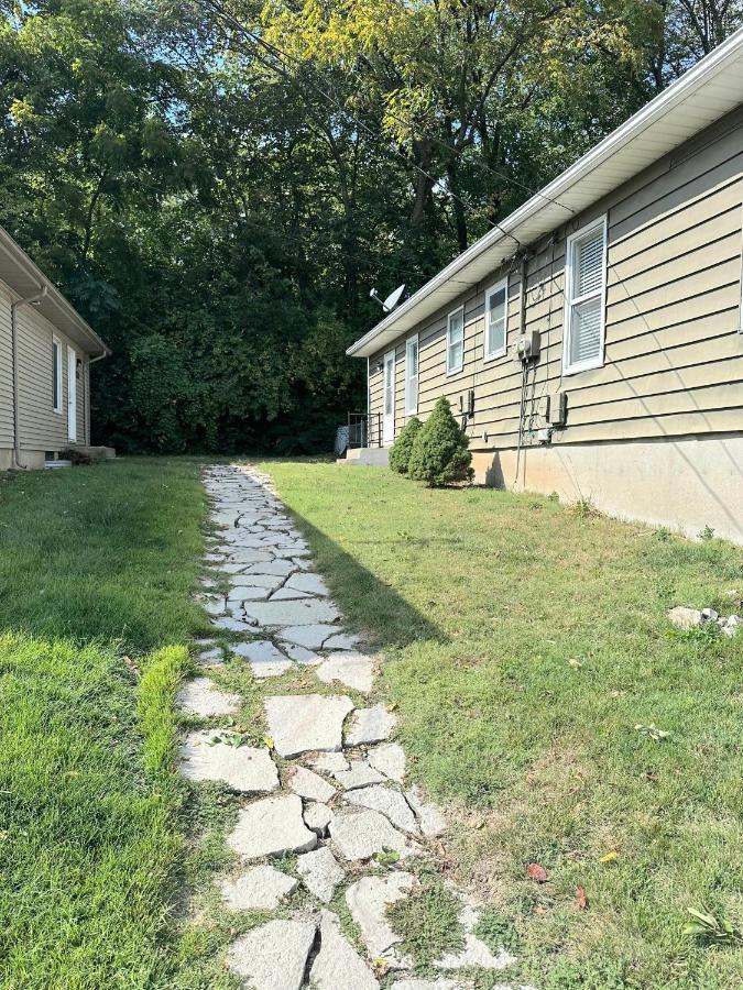 Duplex Hideaway In Saint Charles Mo Apartment Exterior photo