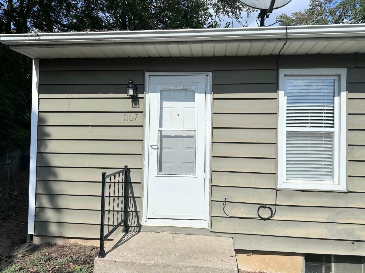 Duplex Hideaway In Saint Charles Mo Apartment Exterior photo