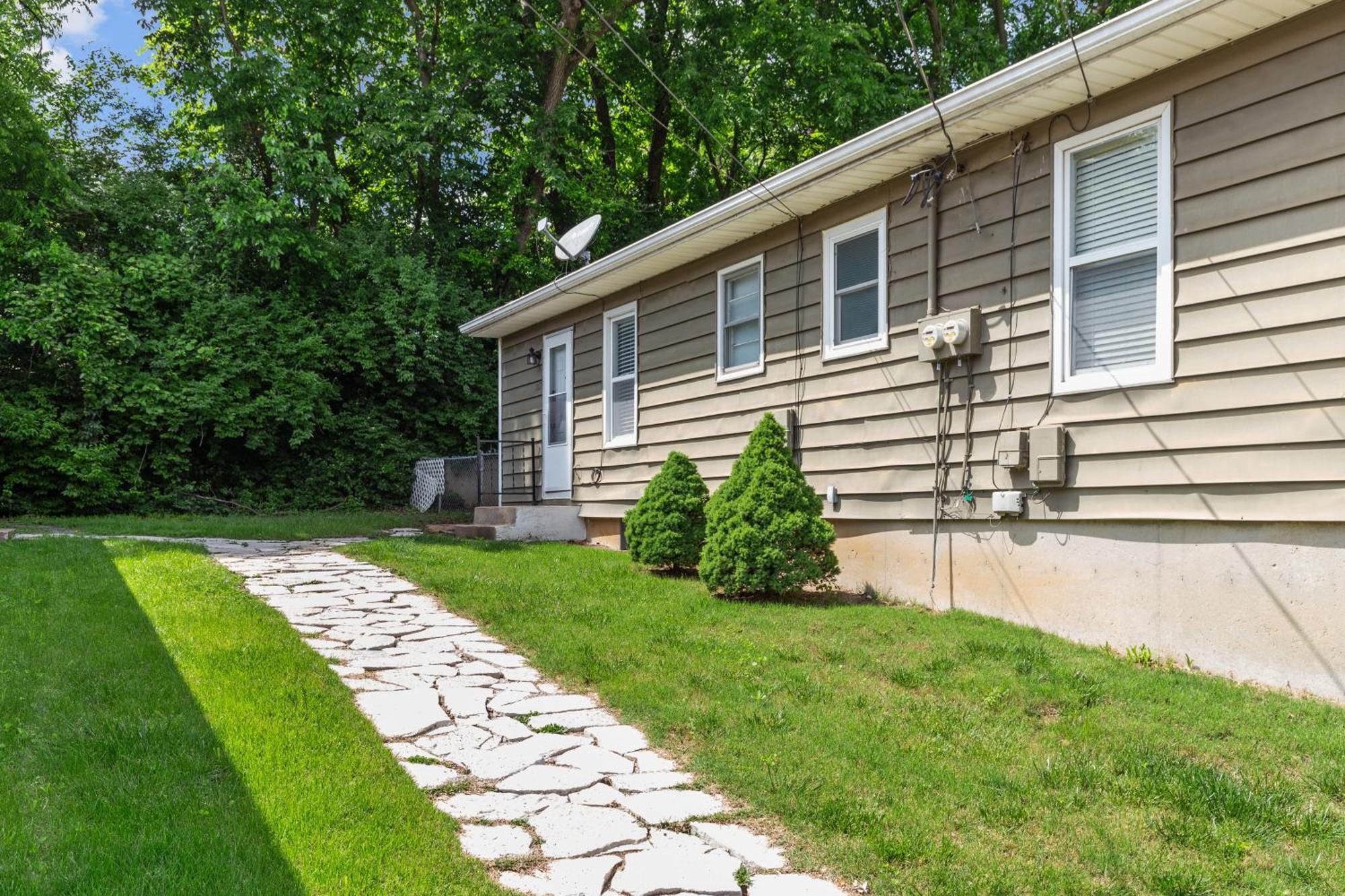 Duplex Hideaway In Saint Charles Mo Apartment Exterior photo